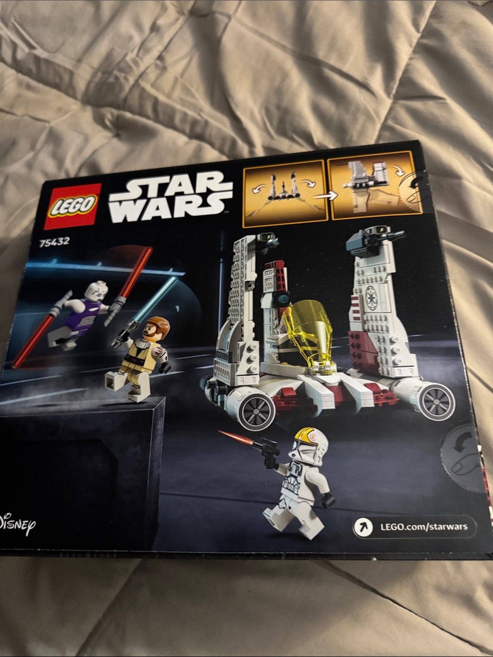 LEGO Star Wars White, Yellow and Red Republic Shuttle Building Set